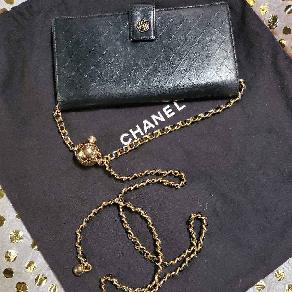 CHANEL Camellia Long Hook Wallet